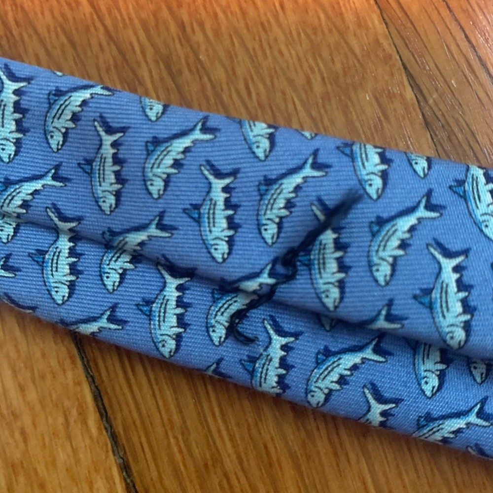Vineyard Vines Tie - Picture 4 of 5
